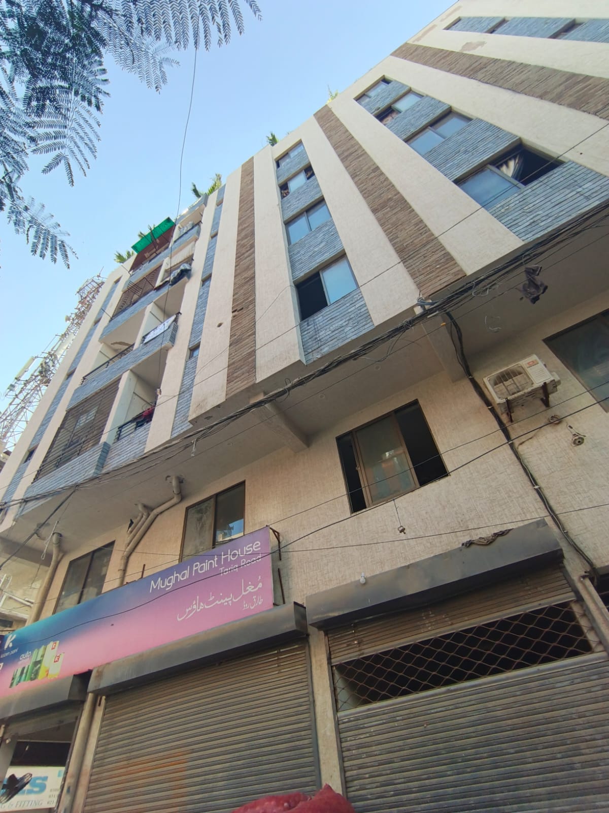 3 Bed Lounge Apartment for Sale on Tariq Road - Image 3